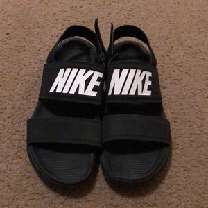 Black Nike velcro sandals